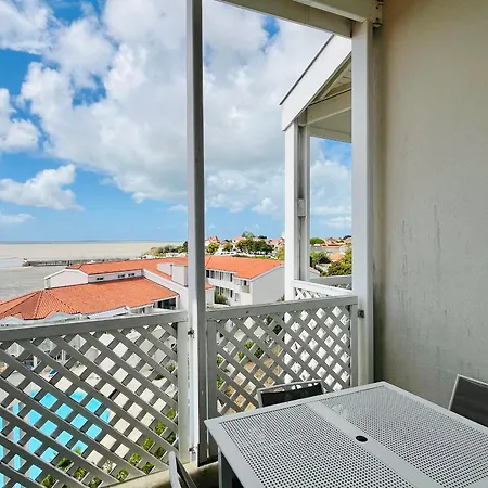 Avec Vue Et Piscine, 4 Personnes - Fr-1-709-101 *