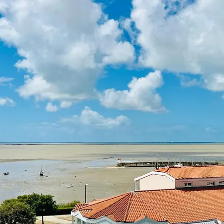 Avec Vue Et Piscine, 4 Personnes - Fr-1-709-101 Apartment