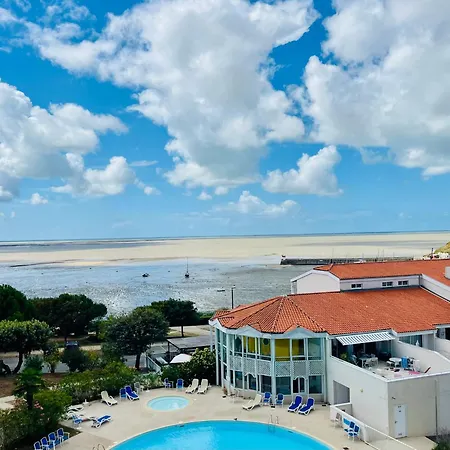 Appartement Avec Vue Et Piscine, 4 Personnes - Fr-1-709-101 *